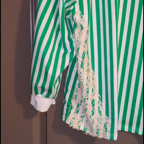 Zara Trafalic - Picture 2 of 3